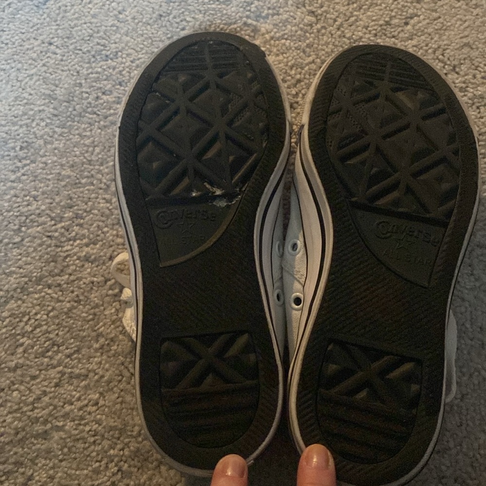 EUC Converse🤍🖤 - Picture 9 of 12
